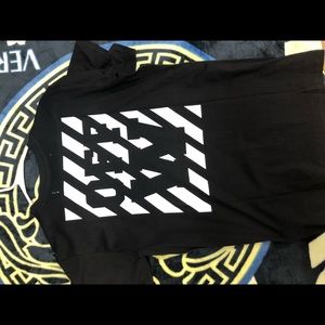 Off white tee